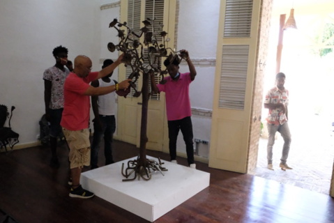 Installation des œuvres Installation des œuvres