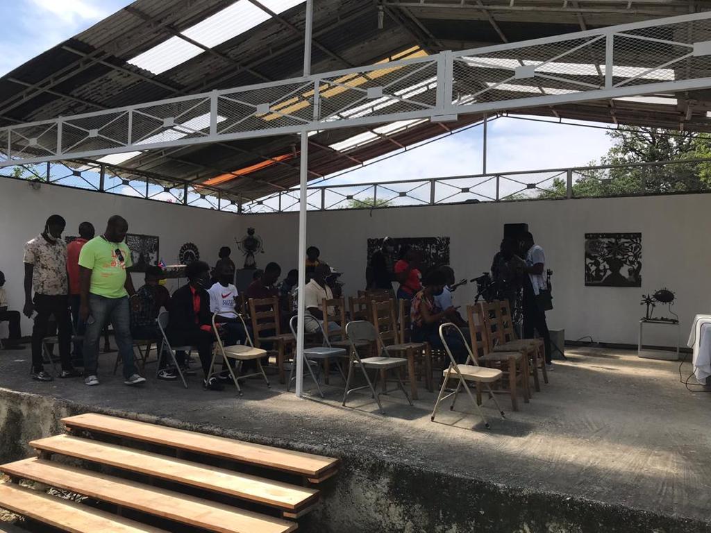 b8a2deef-9f67-4e9c-9260-db29812e7dc1 1 b8a2deef-9f67-4e9c-9260-db29812e7dc1 1