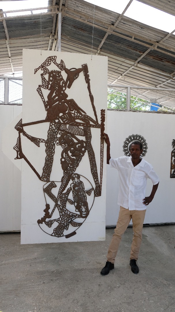 0b0528fa-76e7-4b88-834f-ec6fa320f825 0b0528fa-76e7-4b88-834f-ec6fa320f825