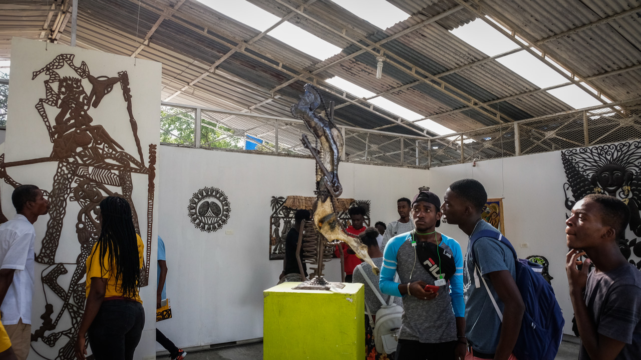 C6DD4542-3A10-47FE-AA33-C26CD670B4E1 C6DD4542-3A10-47FE-AA33-C26CD670B4E1