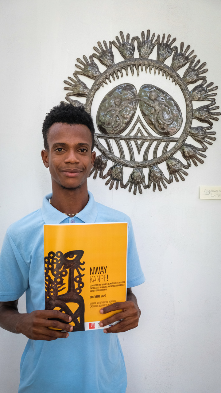 E5EB5D79-8970-4155-BA49-4AE3822D1C5E E5EB5D79-8970-4155-BA49-4AE3822D1C5E