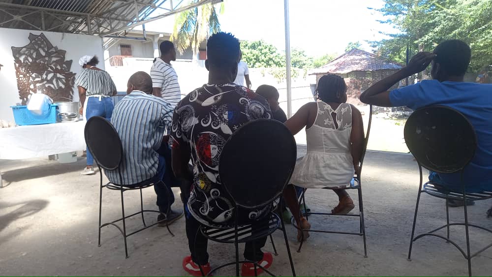 b33e8eda-0563-465e-acce-def895c8b3d8 b33e8eda-0563-465e-acce-def895c8b3d8