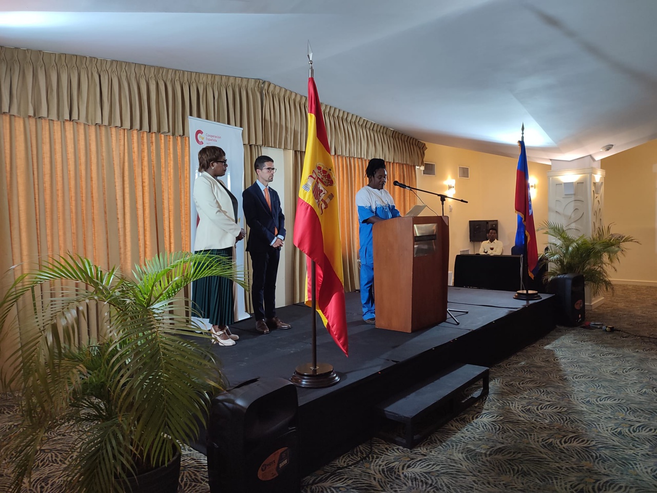 PHOTO-2022-05-17-12-36-29 PHOTO-2022-05-17-12-36-29