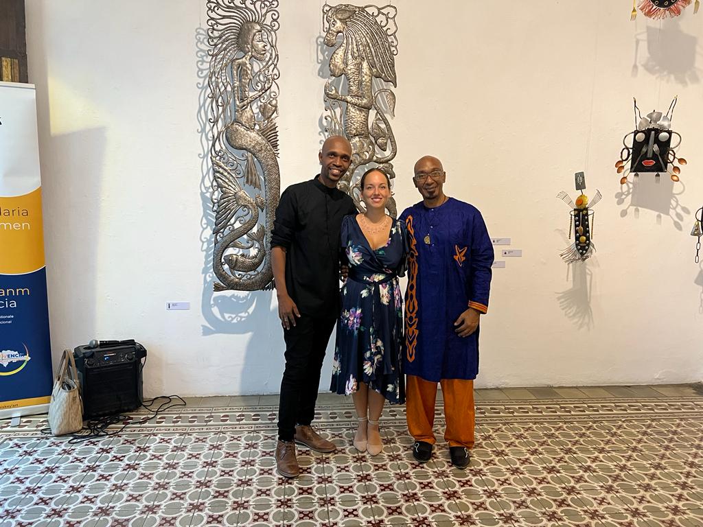 3bc878fd-e351-467e-b261-96eecb082224 3bc878fd-e351-467e-b261-96eecb082224