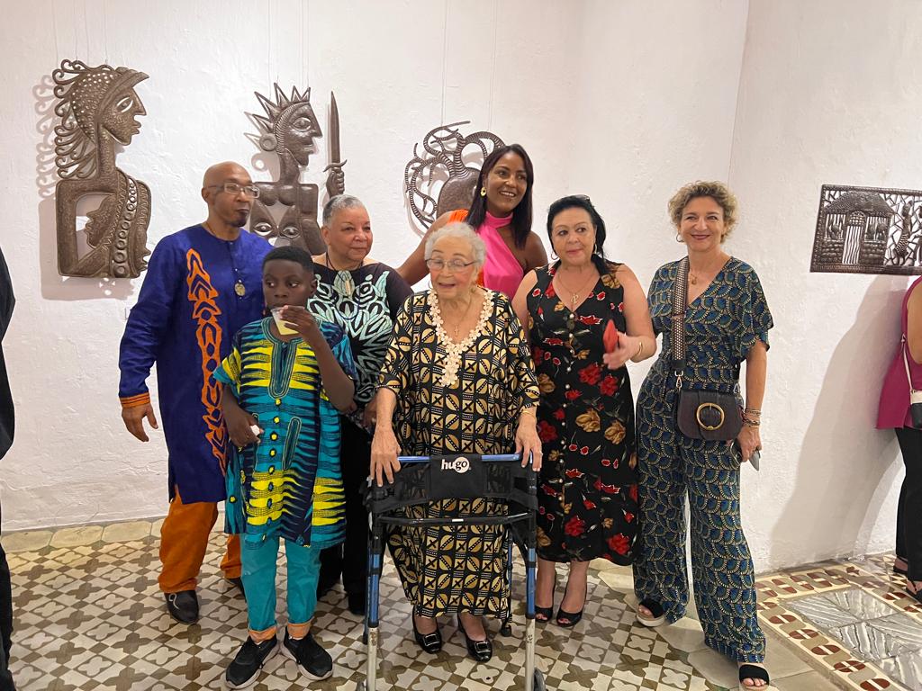 96a919f2-9690-4051-afde-96a1b61012a2 96a919f2-9690-4051-afde-96a1b61012a2