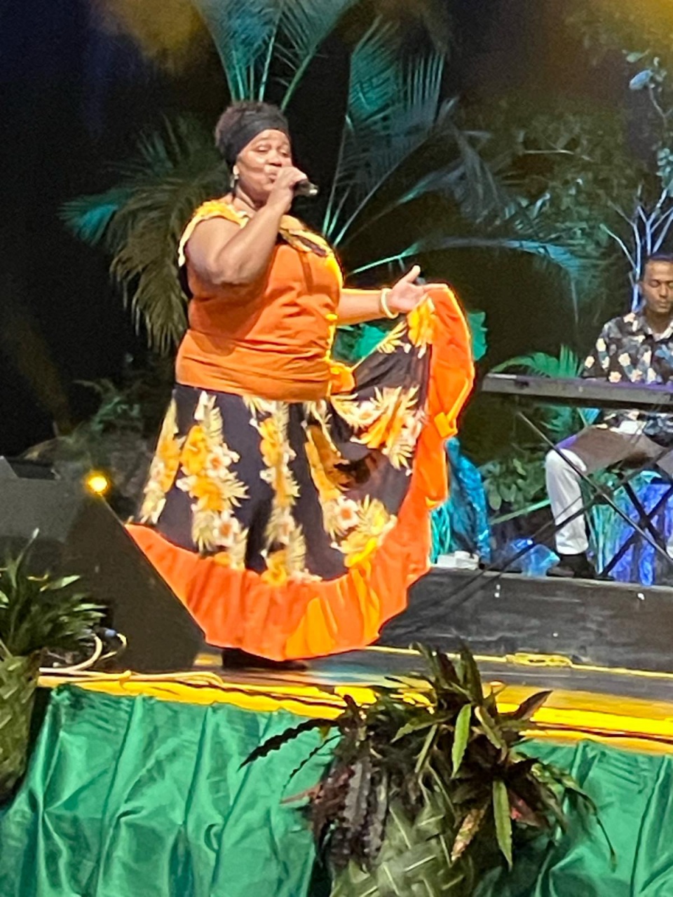 d1025b84-8cdd-42f9-b4b6-c28689cb214b d1025b84-8cdd-42f9-b4b6-c28689cb214b