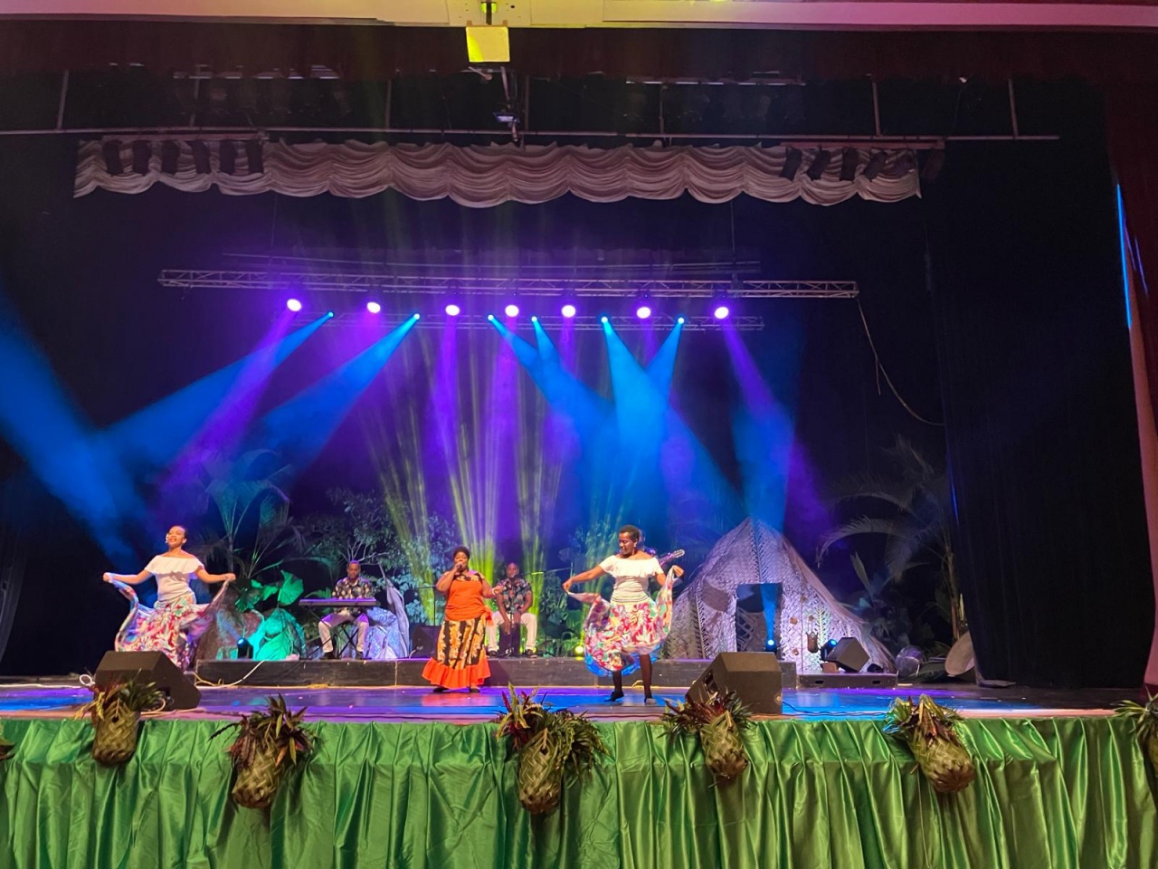 72edcf15-ae9f-4311-8948-3515b7b27de2 72edcf15-ae9f-4311-8948-3515b7b27de2