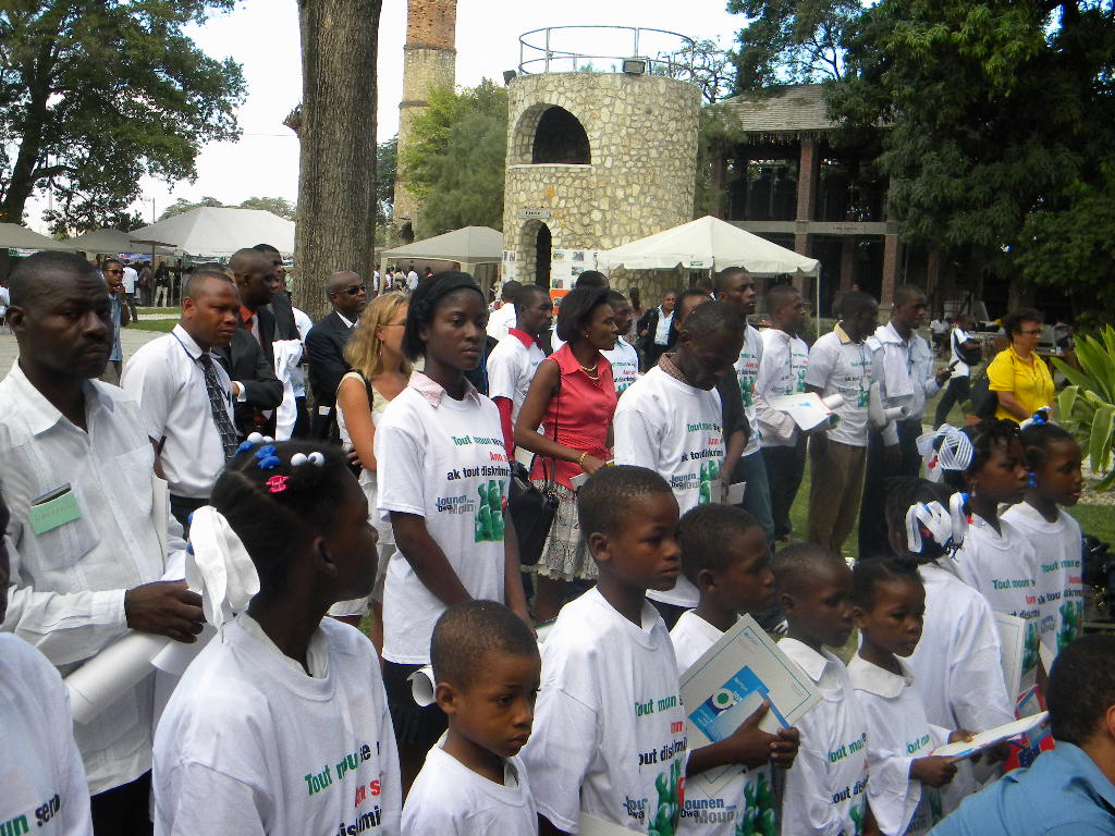 La foule des invités La foule des invités